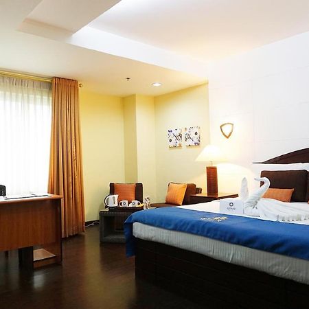 Star Hotel Davao City Exteriér fotografie